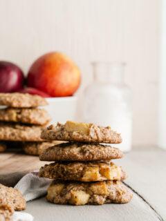 Vegan apple cookies