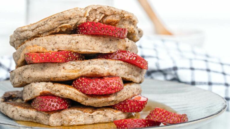 Vegan For Beginners: 13 Easy & Delicious Breakfast Ideas